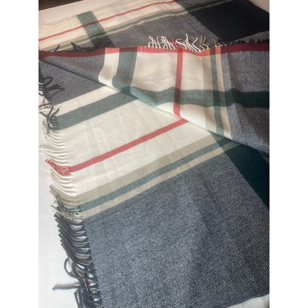 J Crew Holiday Throw Pre owned 46X65